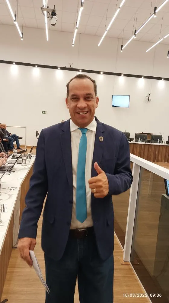 É SÓ ALEGRIA! Vereador cobra nota da imprensa sobre sua absolvição 