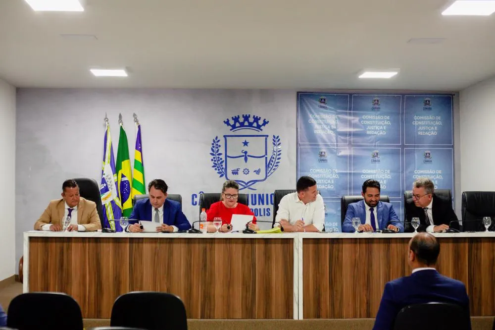 Projeto de Vacinação em casa para pessoas com deficiência e mobilidade reduzida passa em comissão interna