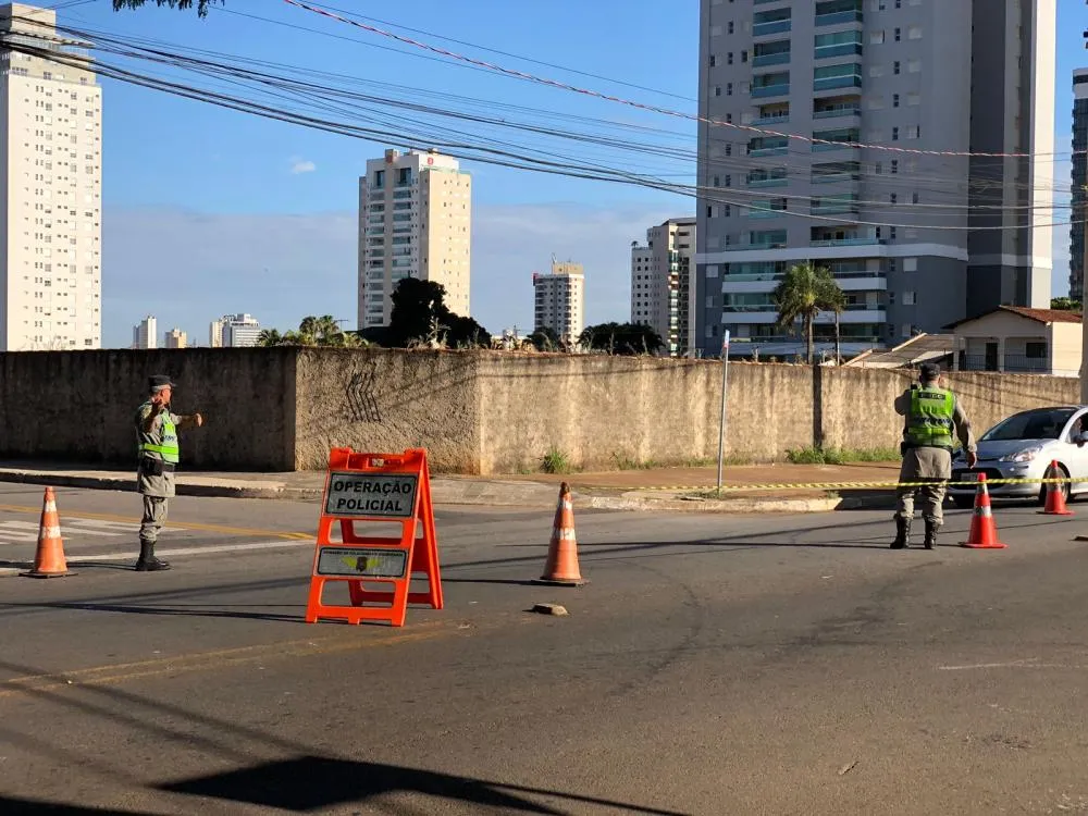 Operação em Anápolis alerta motoristas sobre IPVA atrasado; dívida passa de R$ 70 milhões