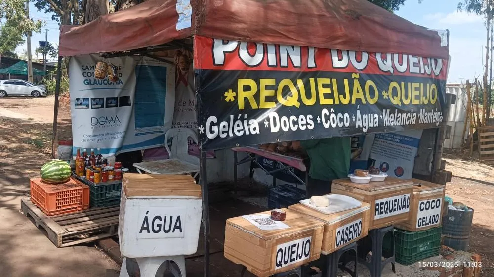 Cresce o número de ambulantes no antigo posto da PRF em Anápolis