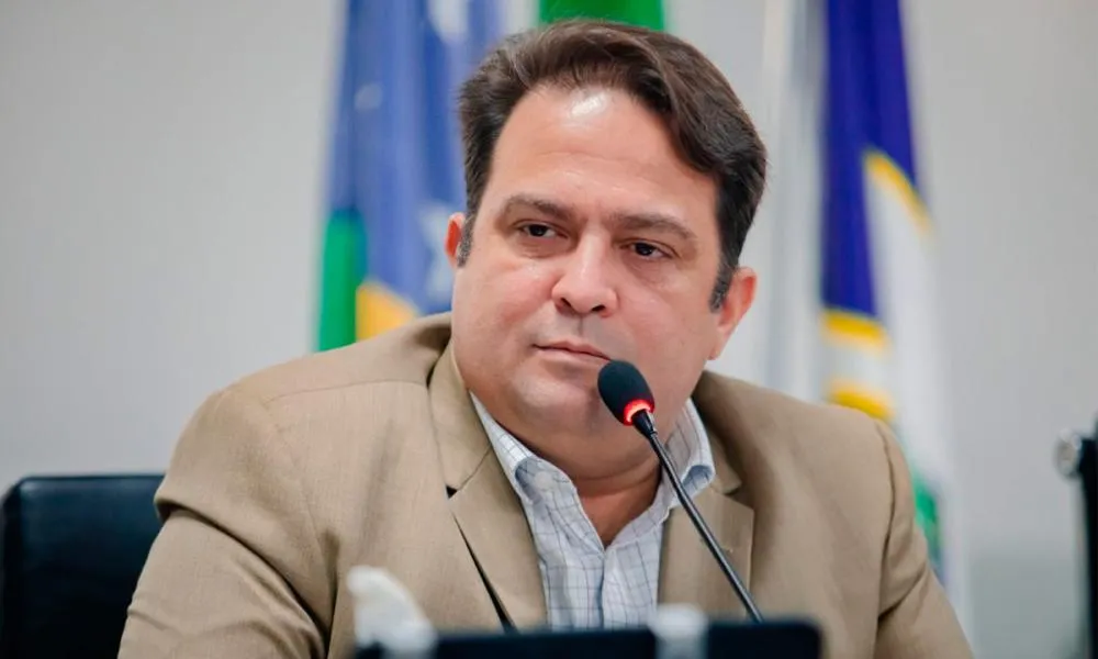 Dívida de Anápolis com empréstimos cresce 813% na gestão de Roberto Naves